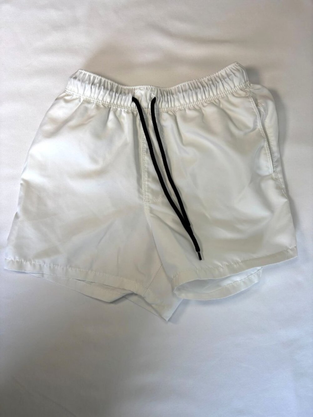 ASOS DESIGN White Shorts Size 2XS